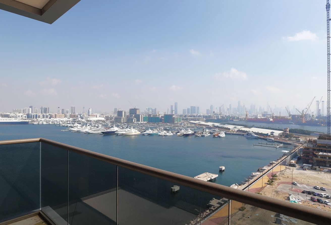 Spacious | Prime Location | Lake View