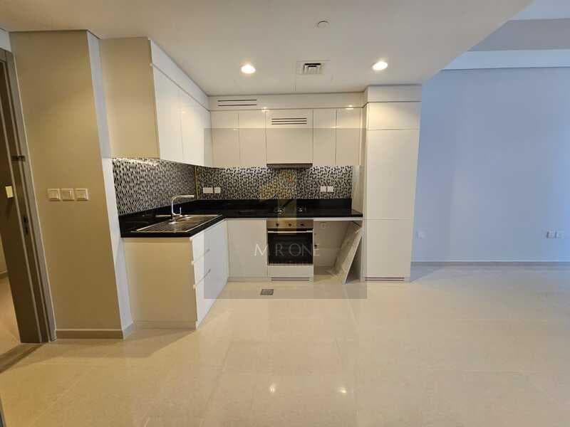 Unfurnished 2BR | High Floor | Pool and Sea View - View 3