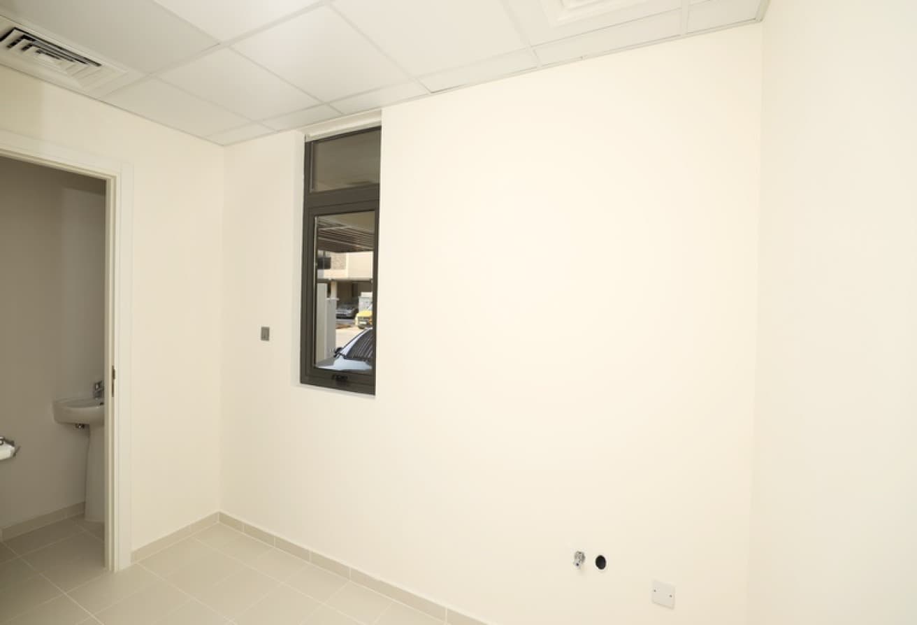 Genuine | Single Row | Corner Unit | Ready to Move