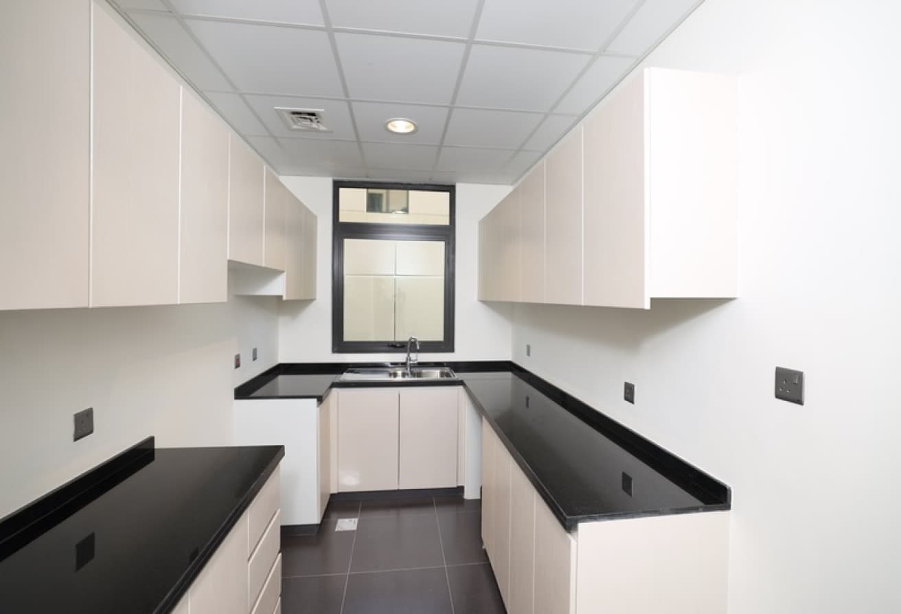 Genuine | Single Row | Corner Unit | Ready to Move - View 5