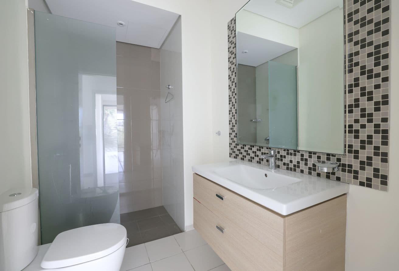 Spacious | Golf Community | High ROI