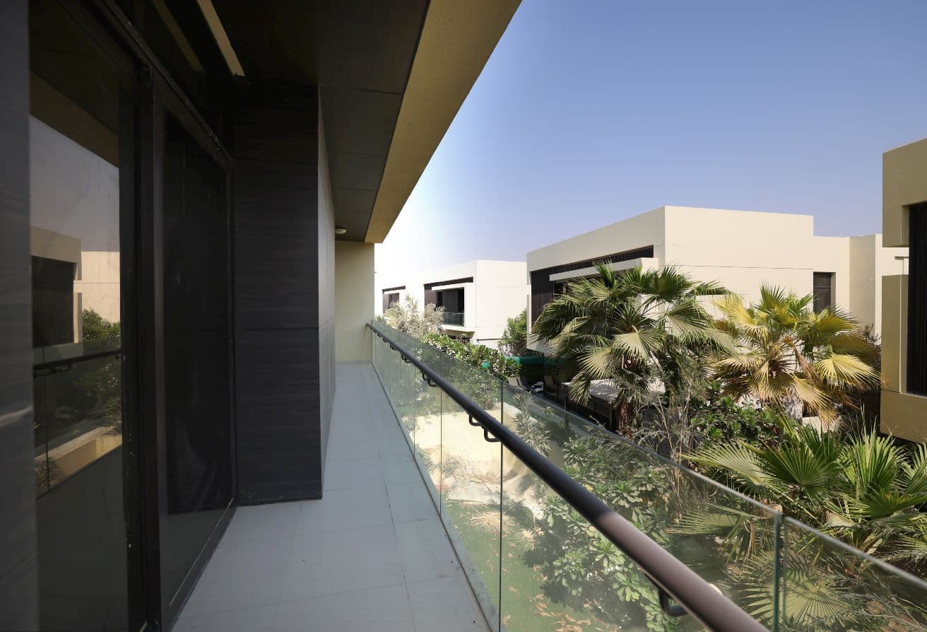 Spacious | Golf Community | High ROI