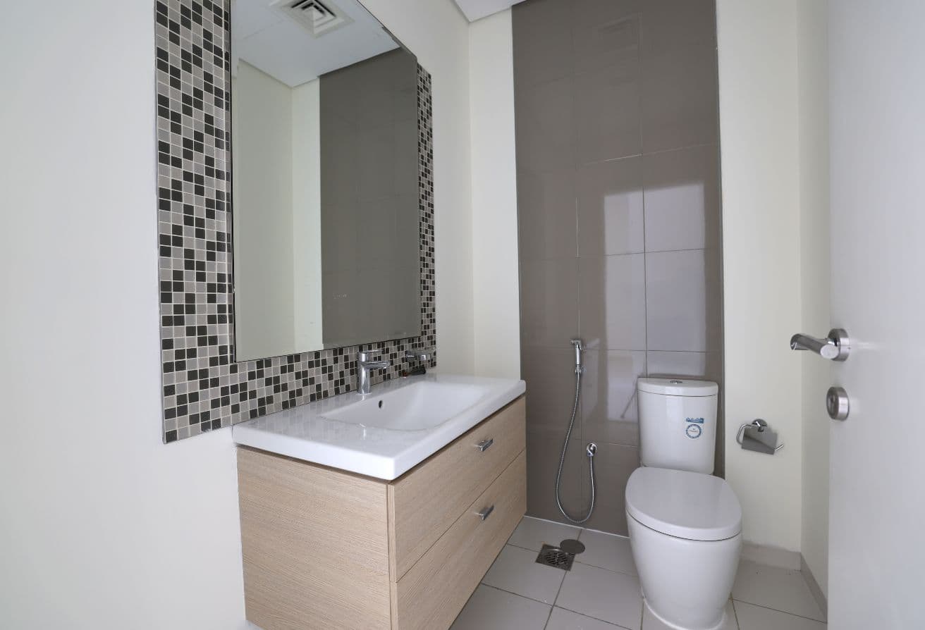 Spacious | Golf Community | High ROI