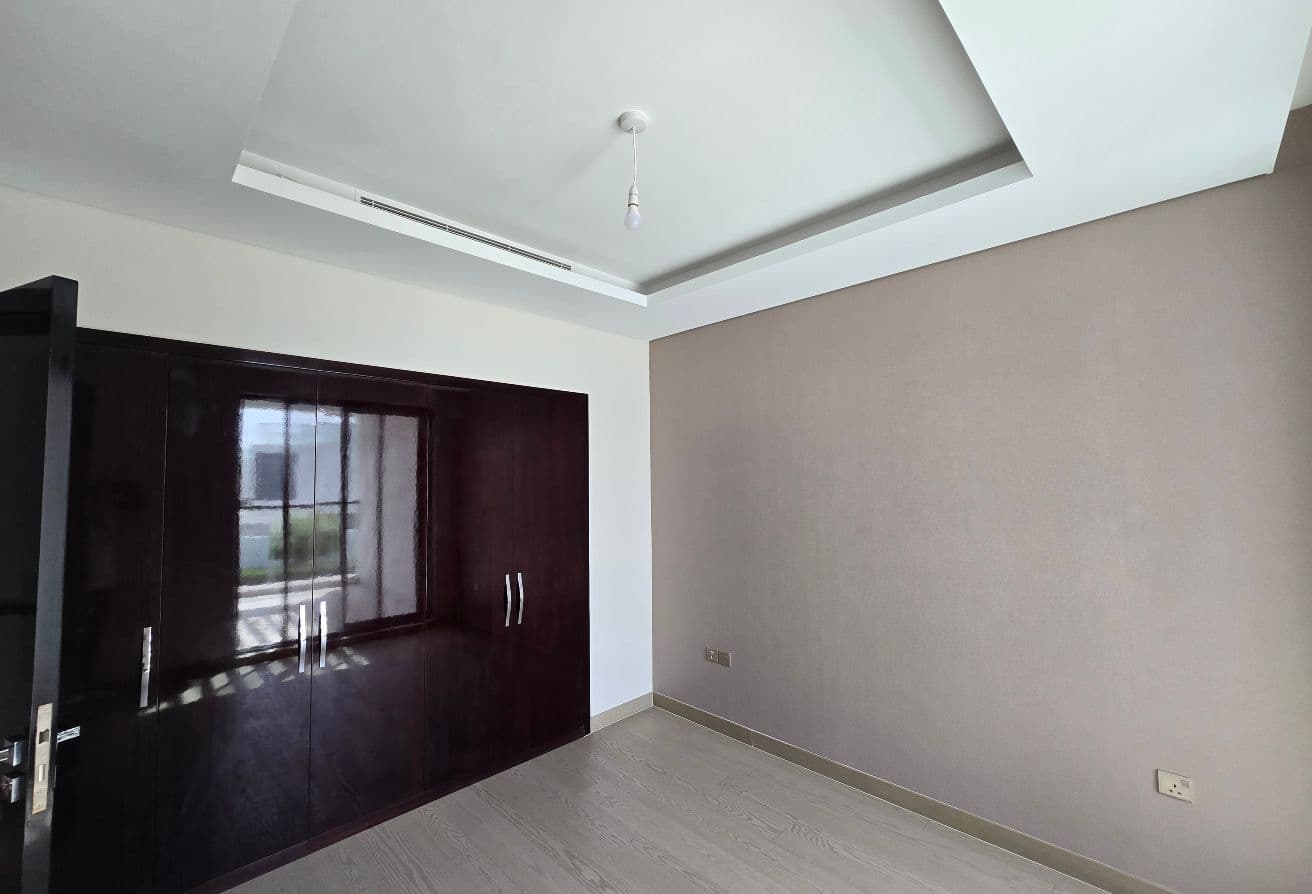 Vacant | Spacious | Prim Location