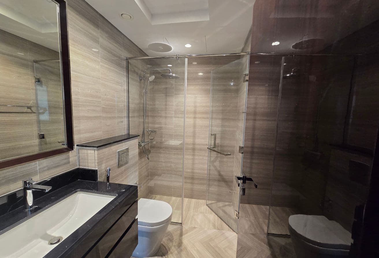 Vacant | Spacious | Prim Location