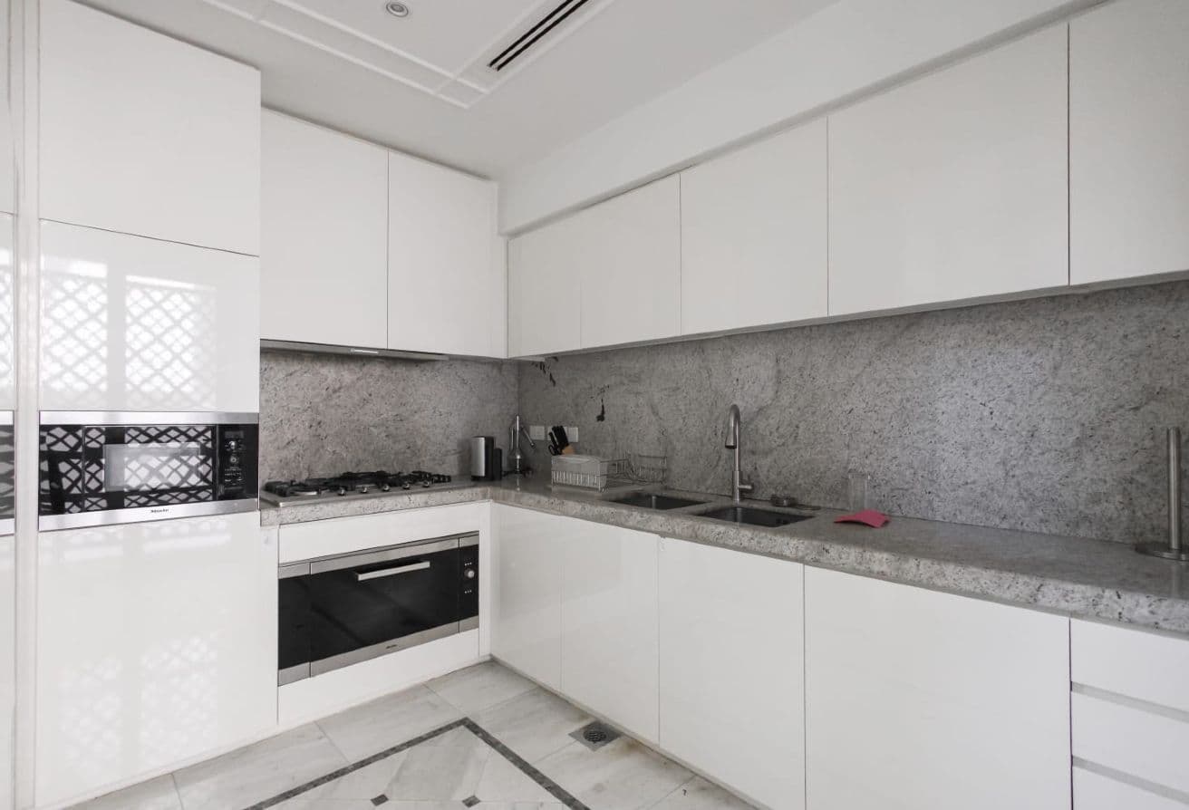 Luxury Living | Stunning View | Fully Furnished