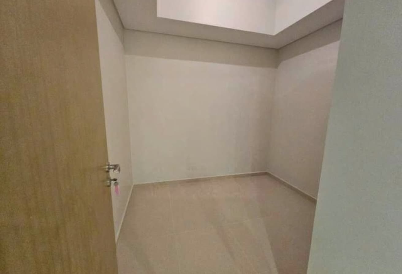 Exclusive | Investor Deal | Genuine Resale - View 3