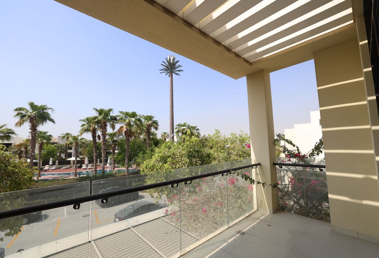 Spacious | Golf Community | High ROI