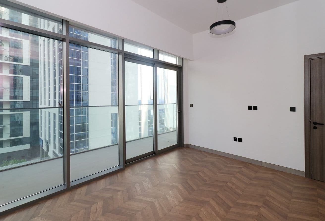 Spacious | Prime Location | Burj View