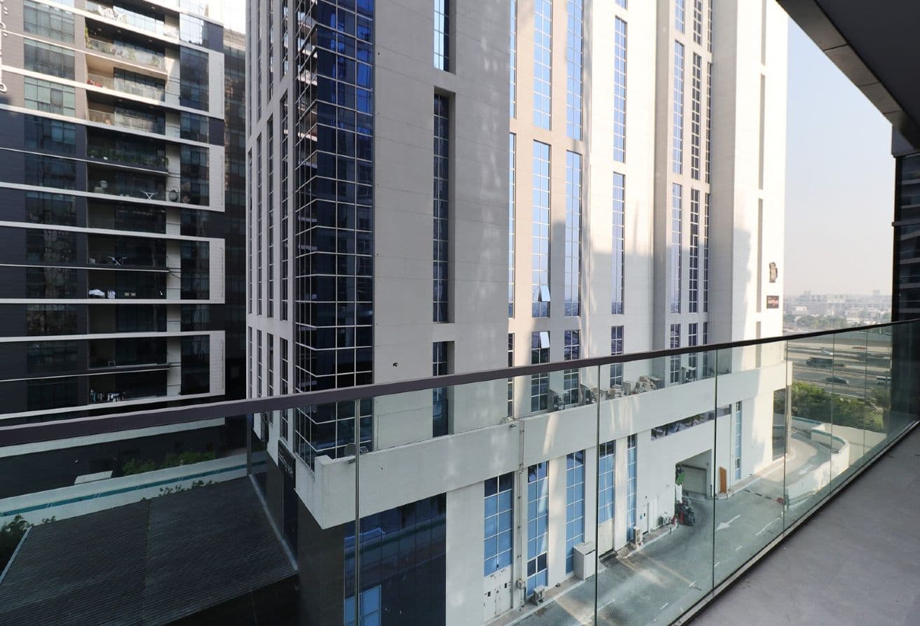 Spacious | Prime Location | Burj View