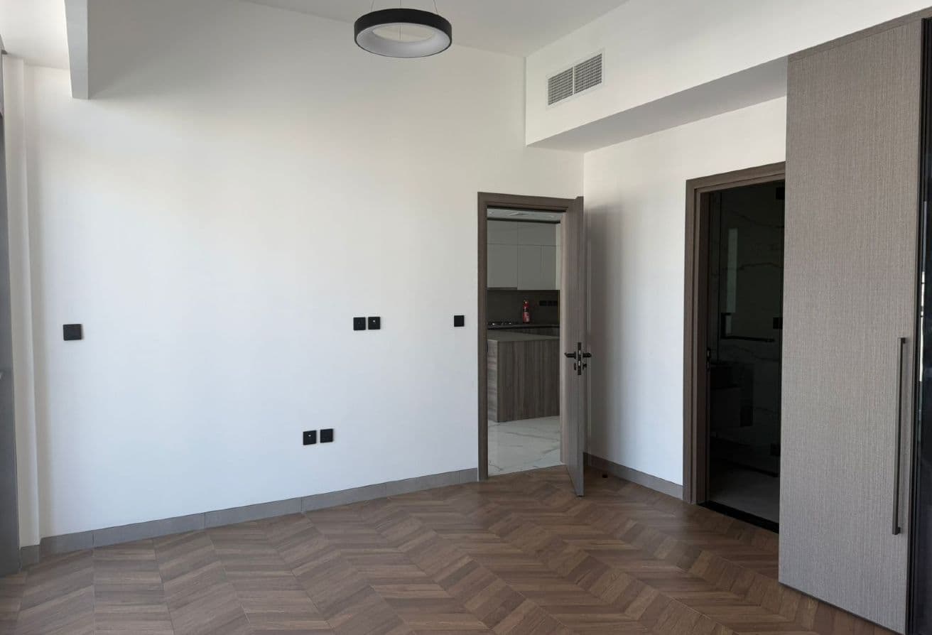 Spacious | Prime Location | Burj View