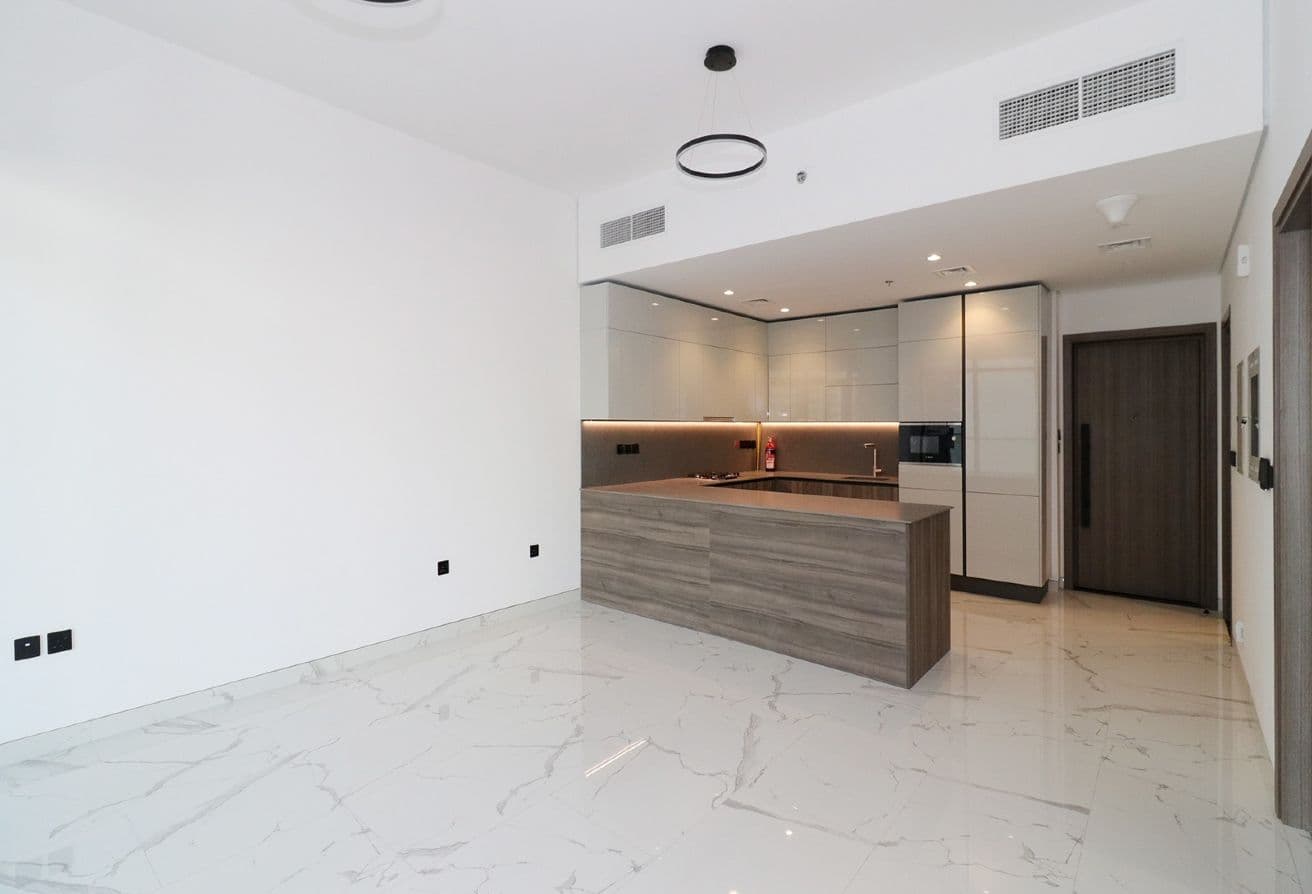 Spacious | Prime Location | Burj View