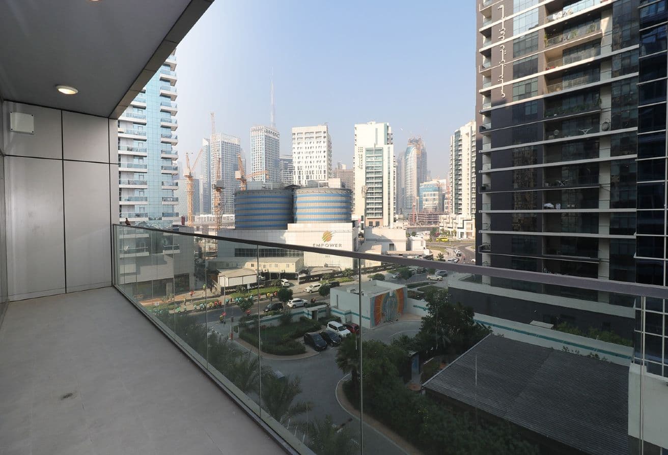 Spacious | Prime Location | Burj View