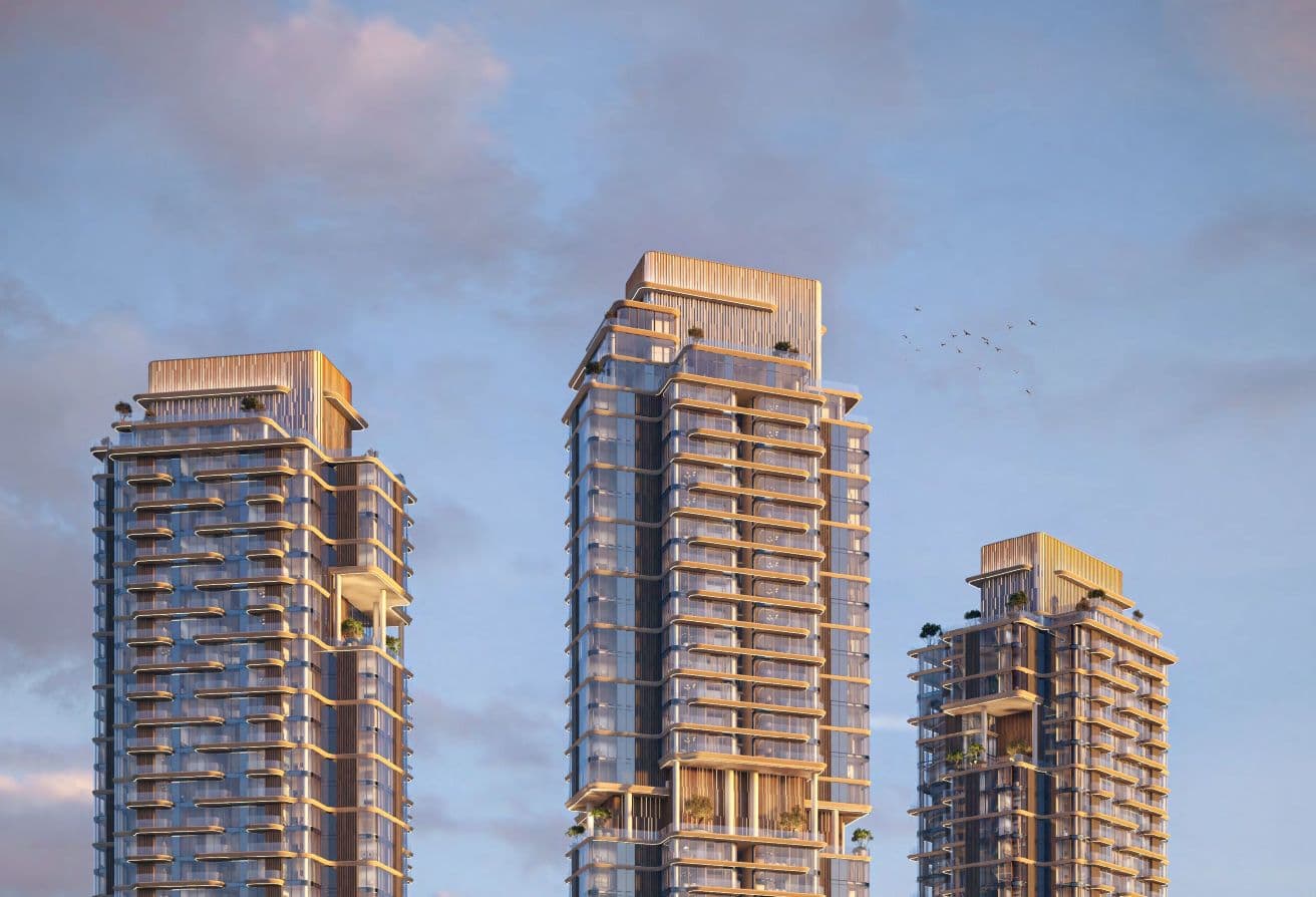 Waterfront Living | Prime Location | Premium