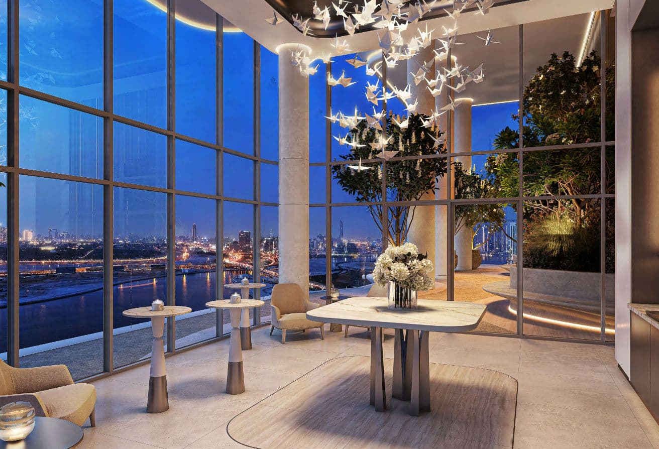 Waterfront Living | Prime Location | Premium