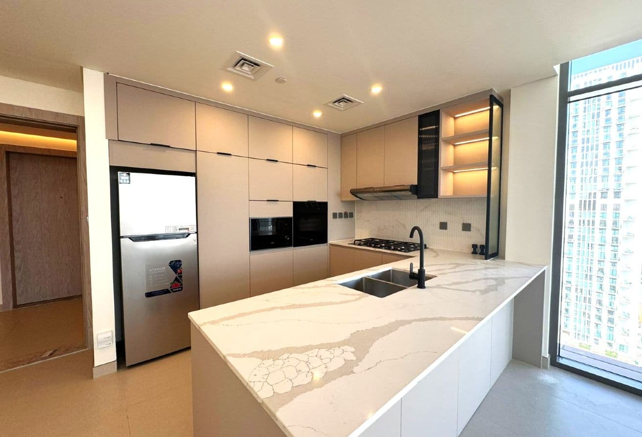 High Floor | Park Facing | Brand New Spacious Unit - View 3