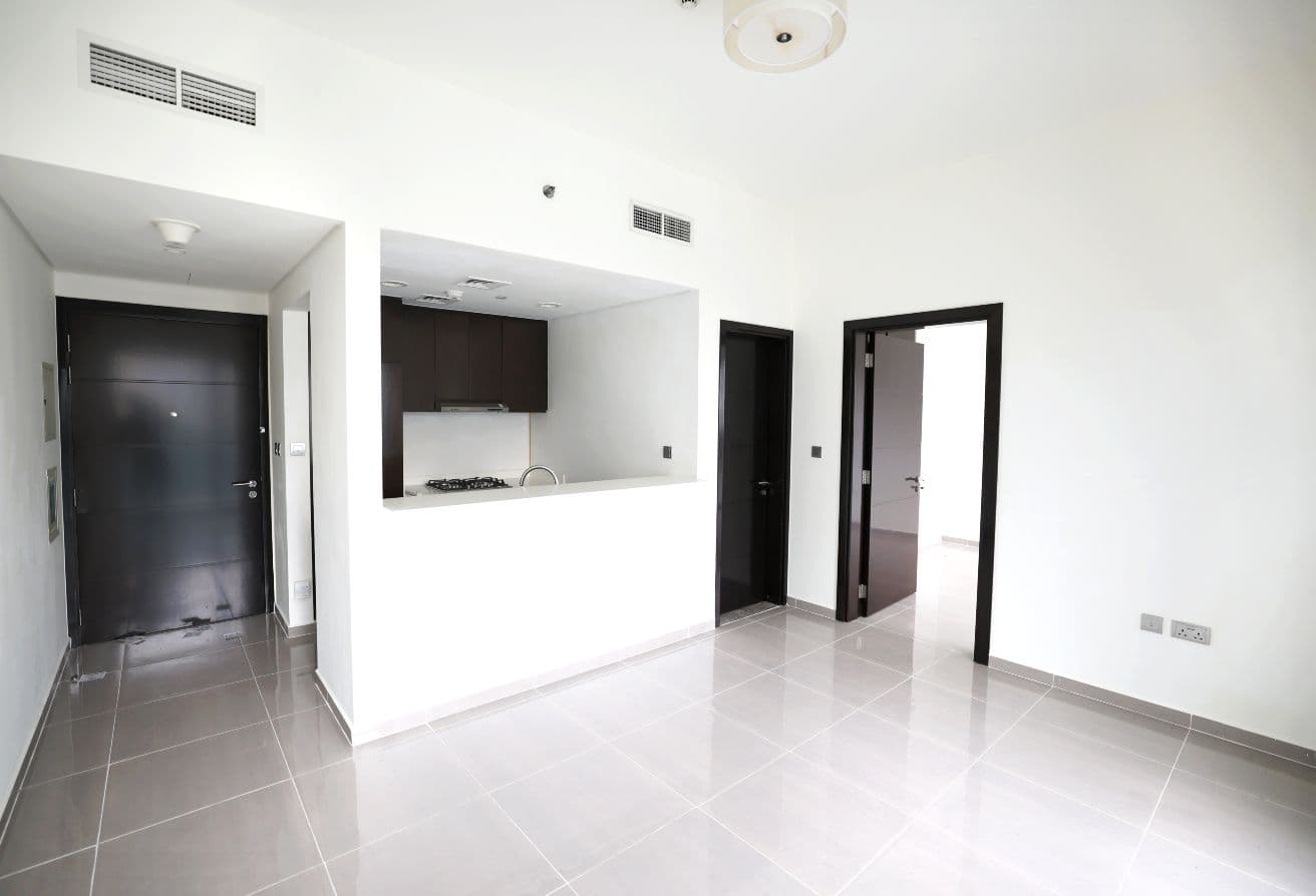 Premium Location| Genuine Listing |Spacious Layout - View 2