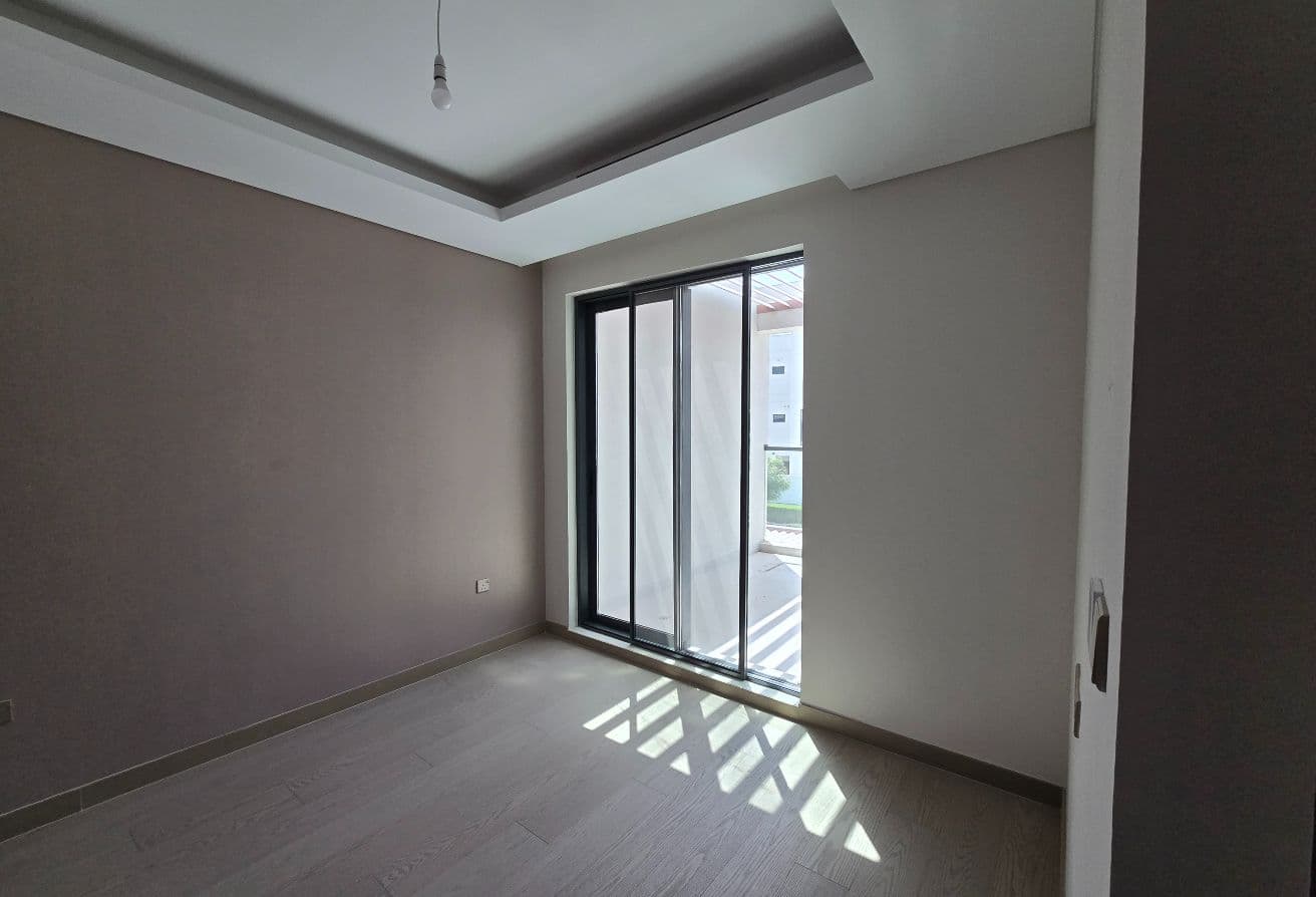 Vacant | Spacious | Prim Location