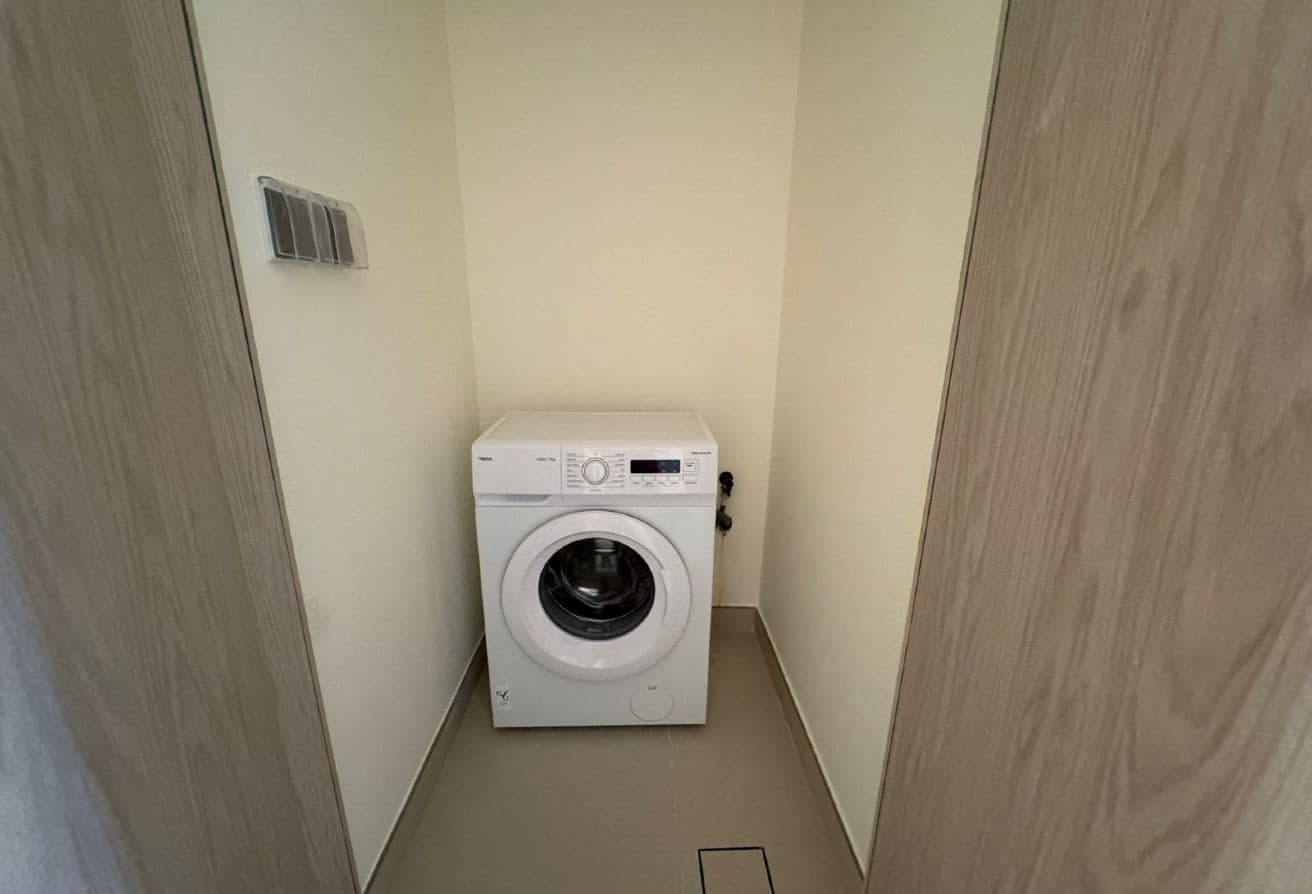 Brand New | High Floor | Park View