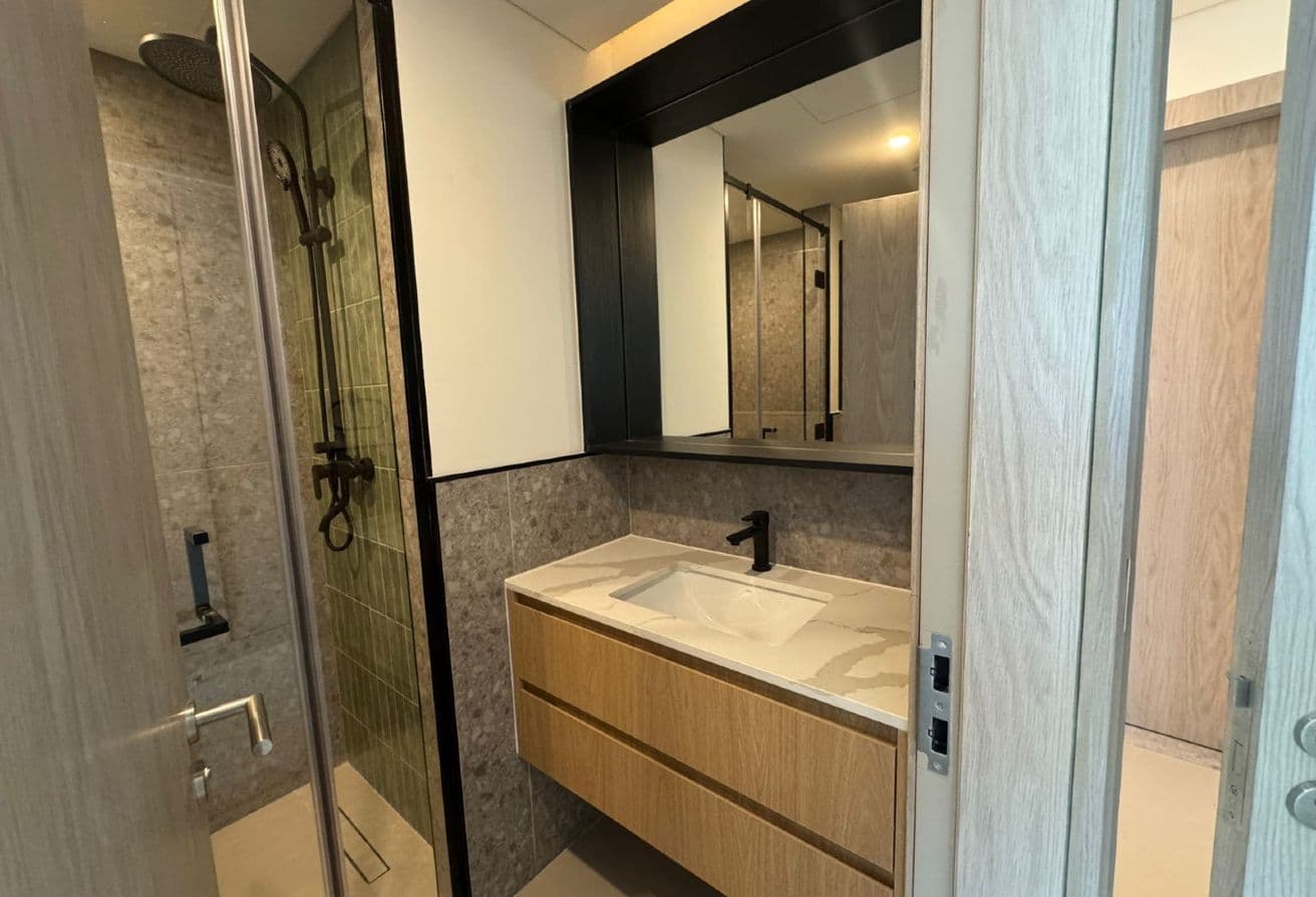 Brand New | High Floor | Park View