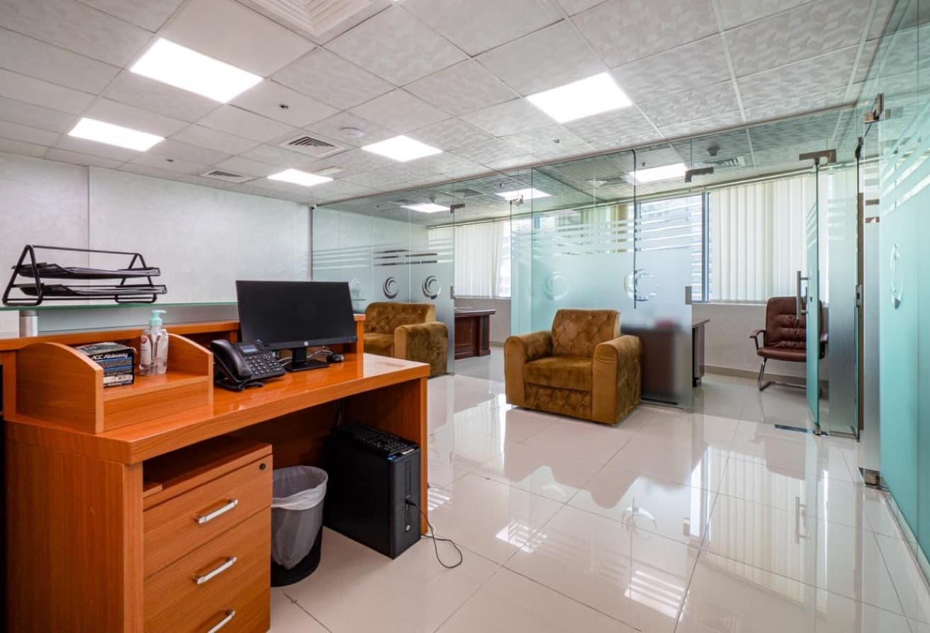 Canal View | Spacious | Prime Location - View 4