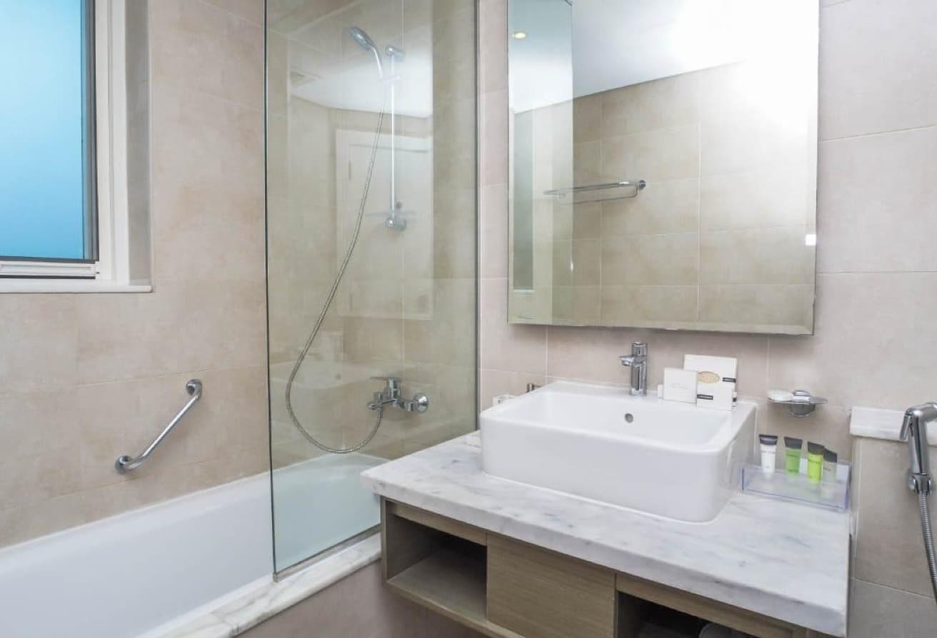 Luxury | Canal View | Prime Location | Furnished