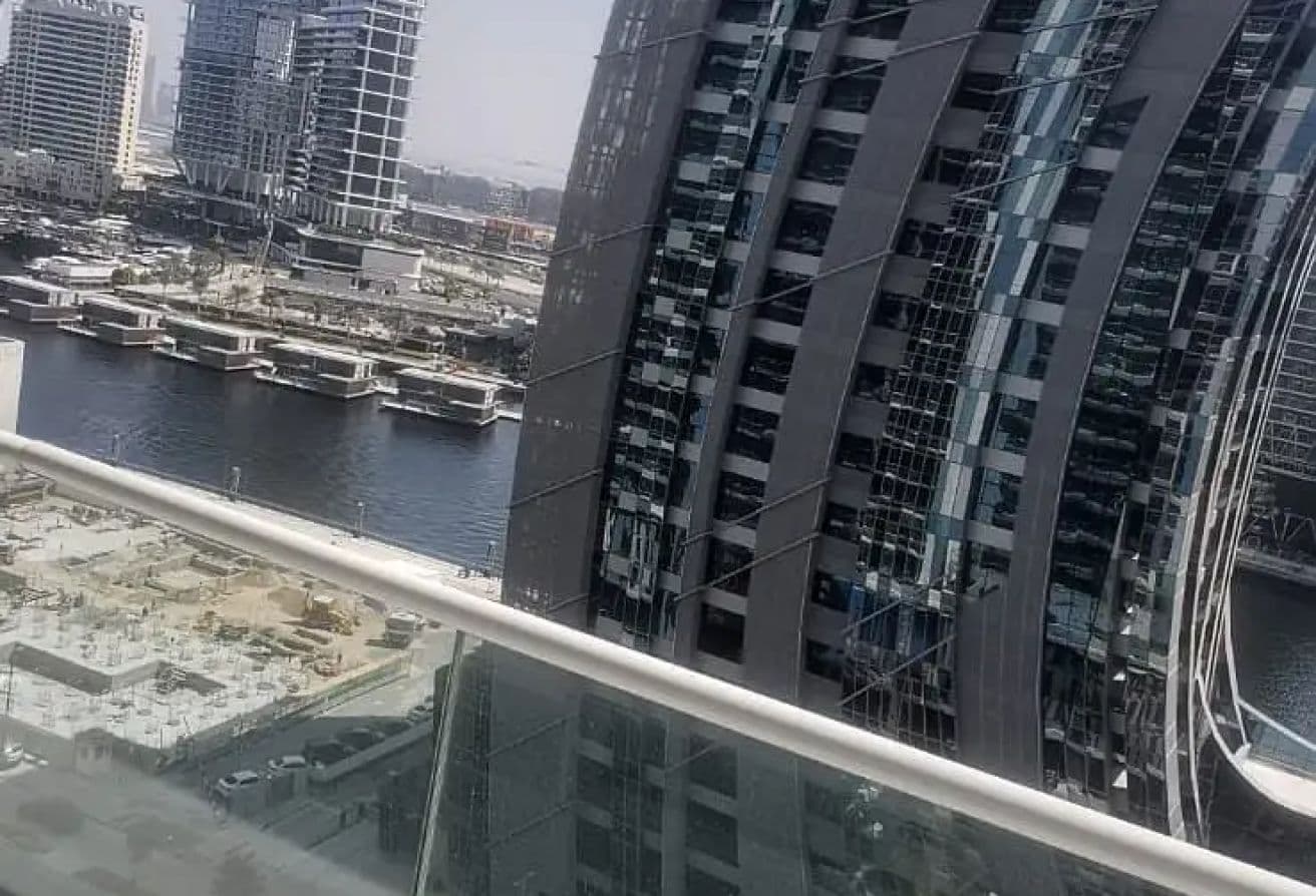 Business Bay | Well-Maintained | Vacant