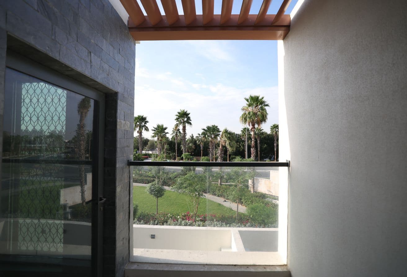 Prim Location | Vacant | Spacious