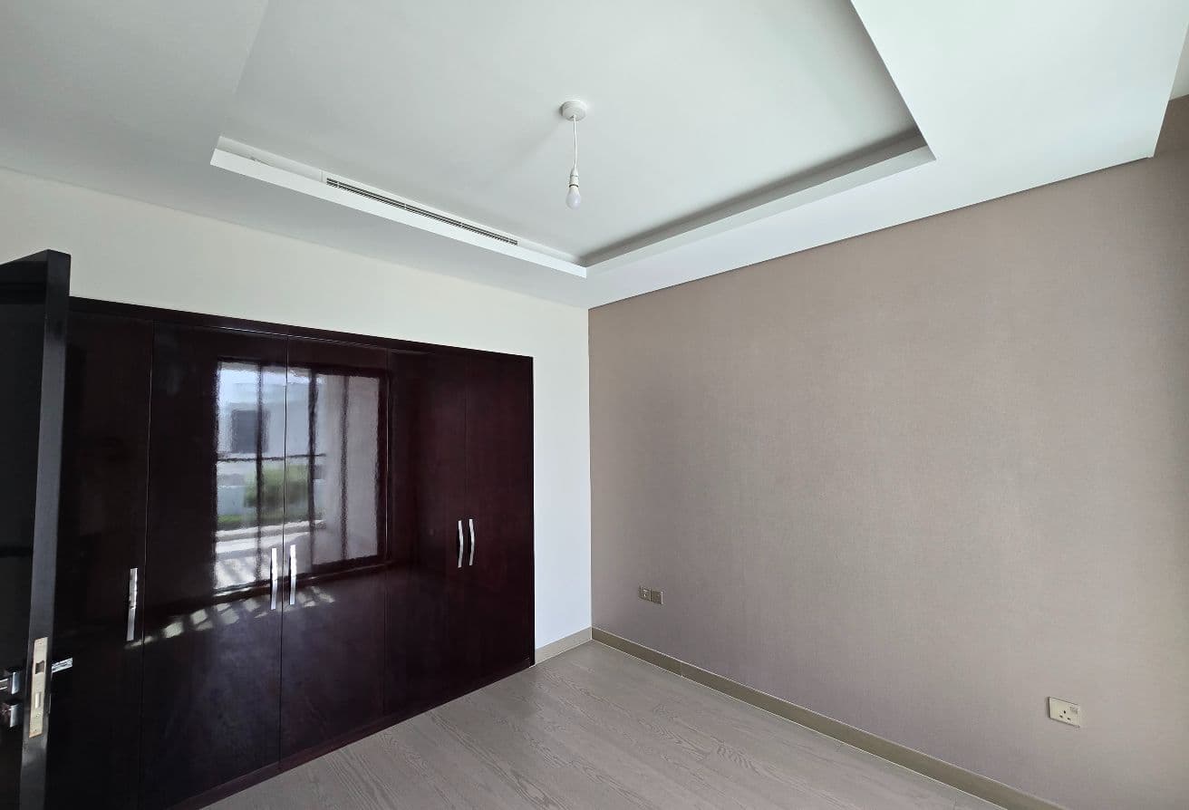 Prim Location | Vacant | Spacious