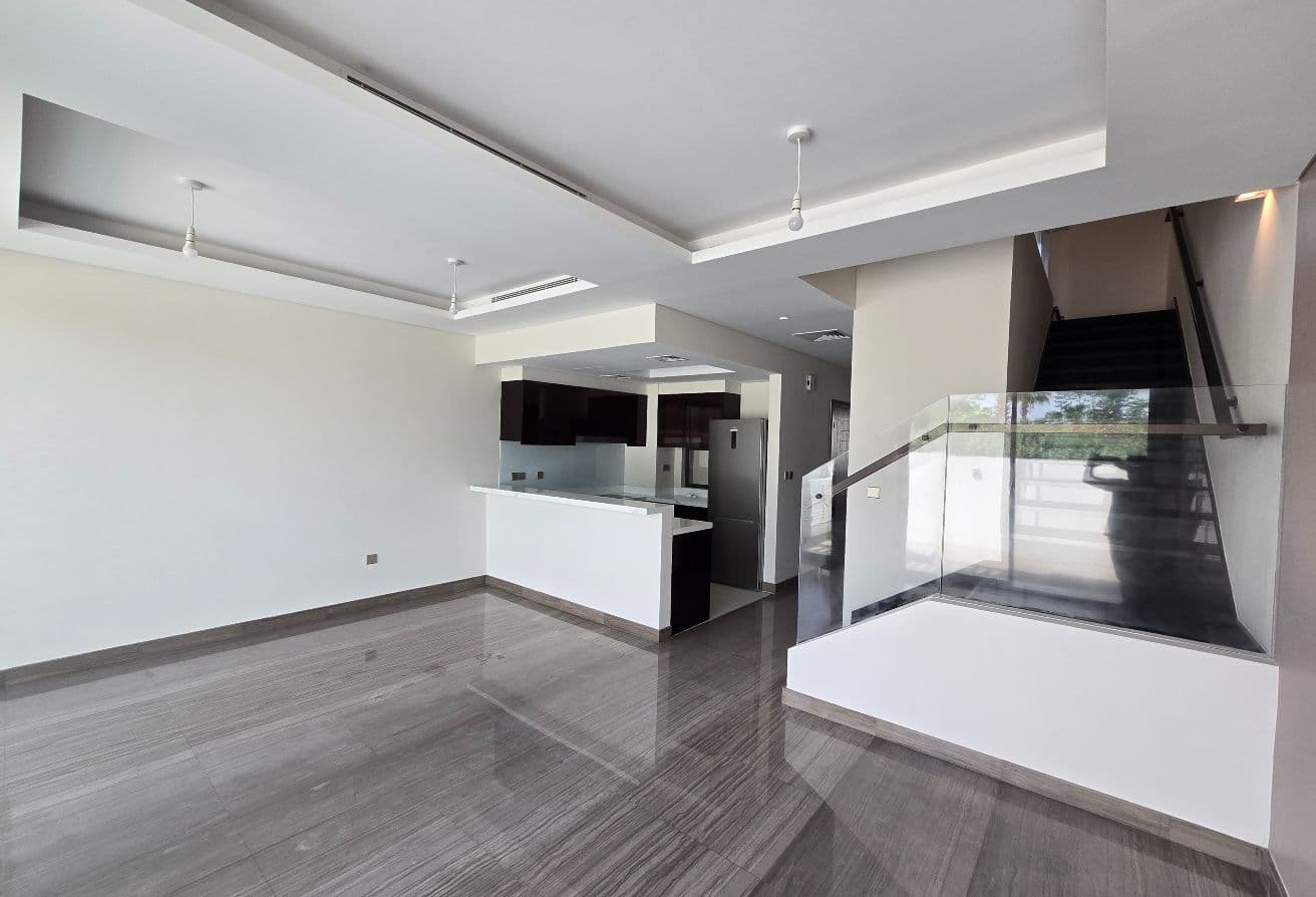 Prim Location | Vacant | Spacious