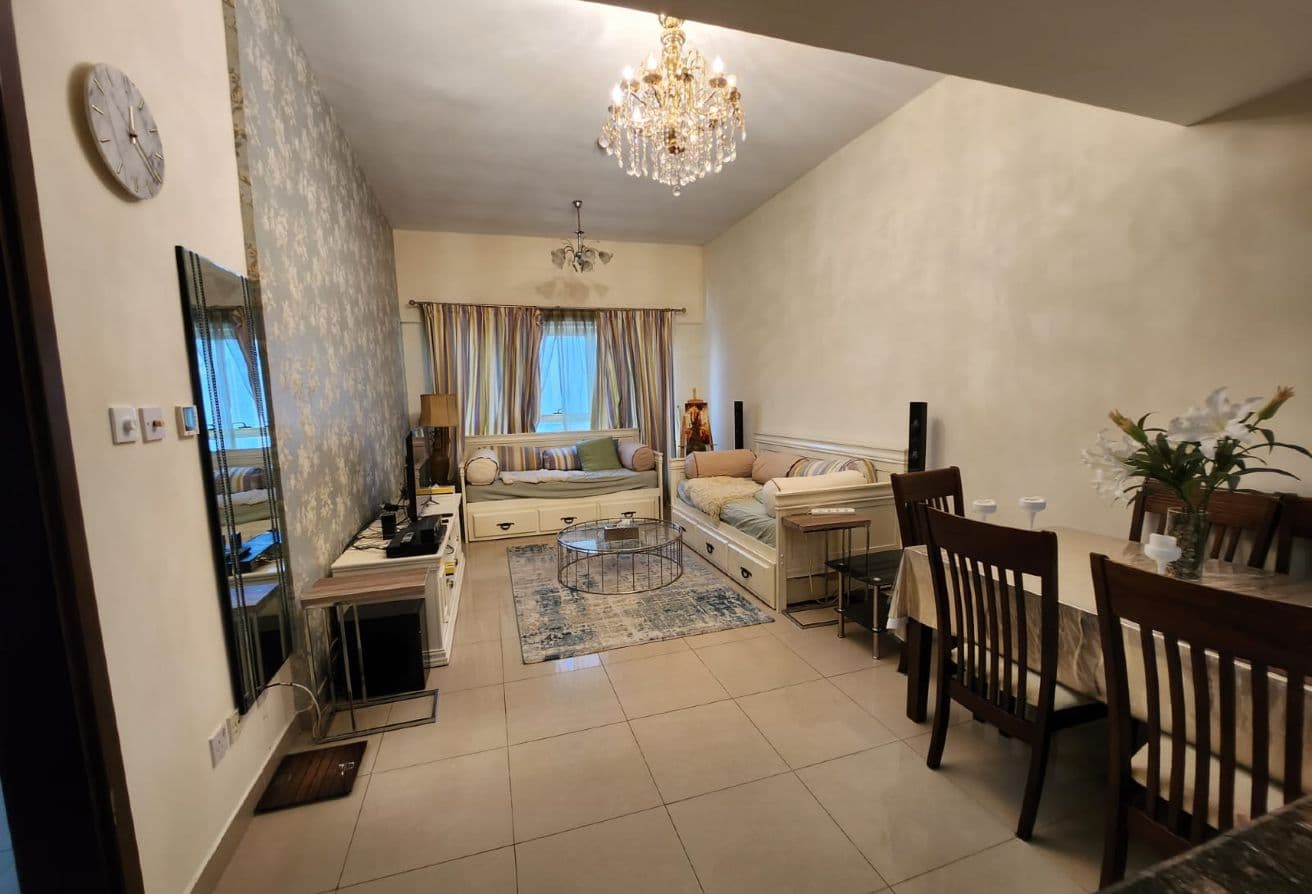 Luxury | Fully Furnished | Prime Location | Modern