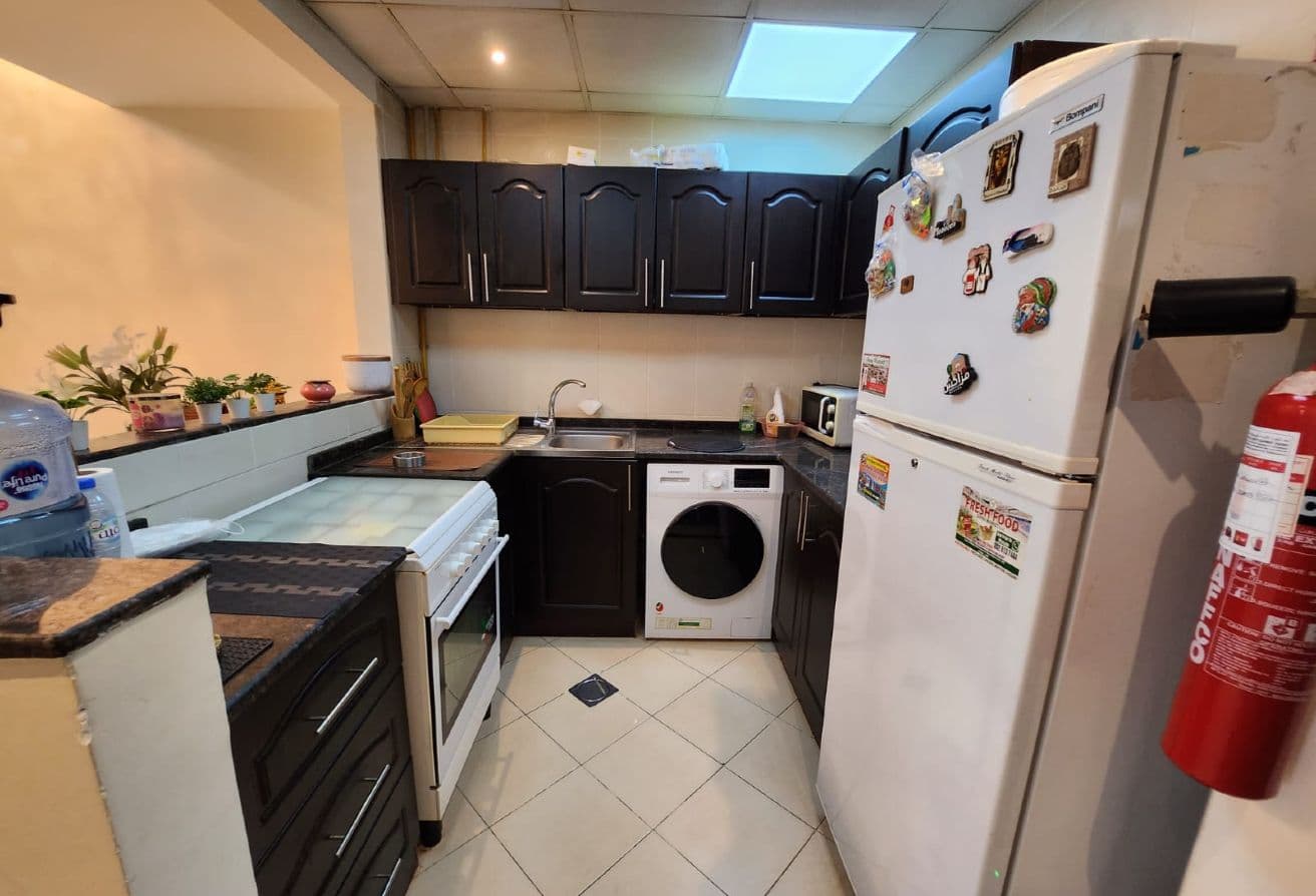 Luxury | Fully Furnished | Prime Location | Modern