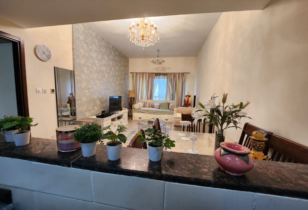 Luxury | Fully Furnished | Prime Location | Modern