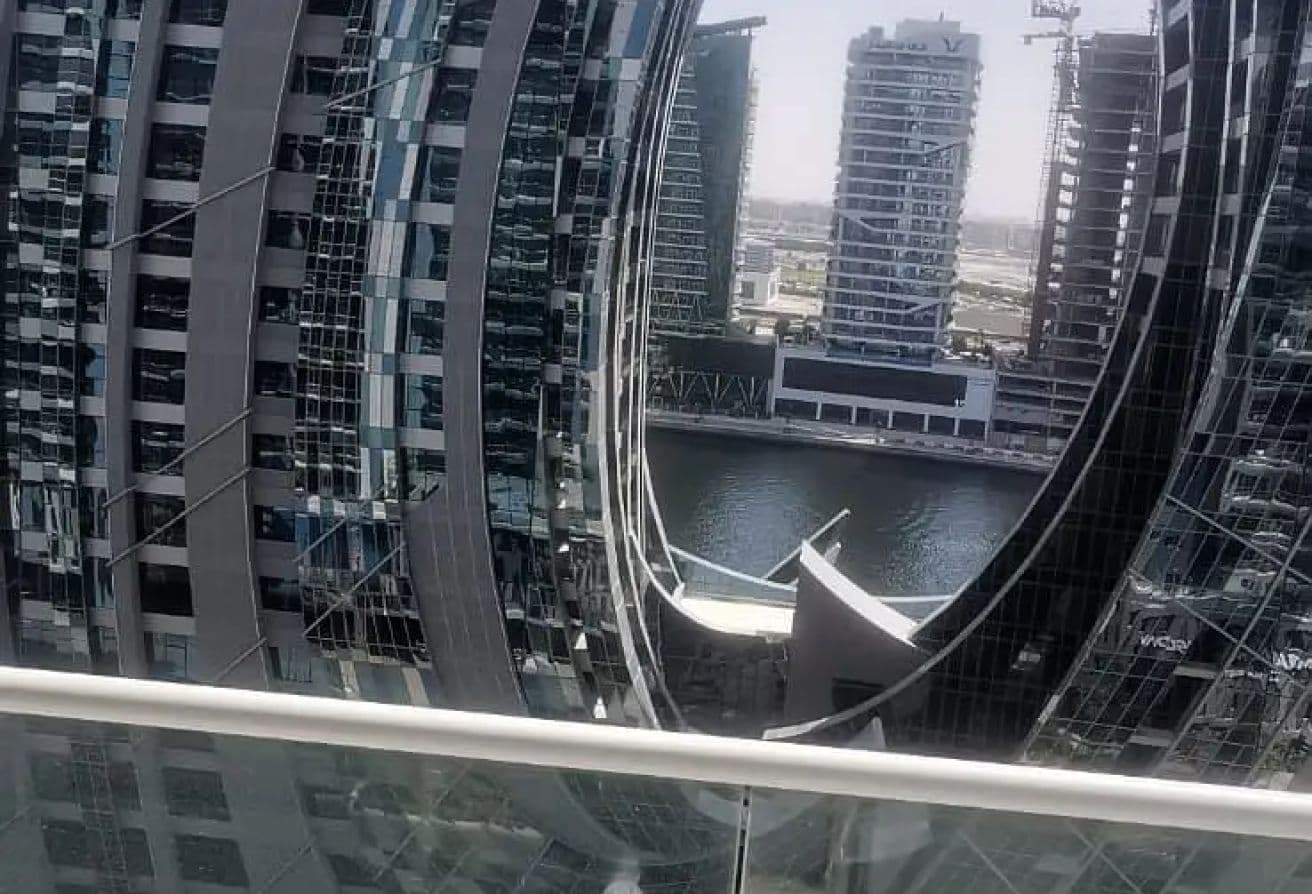 Business Bay | Well-Maintained | Vacant