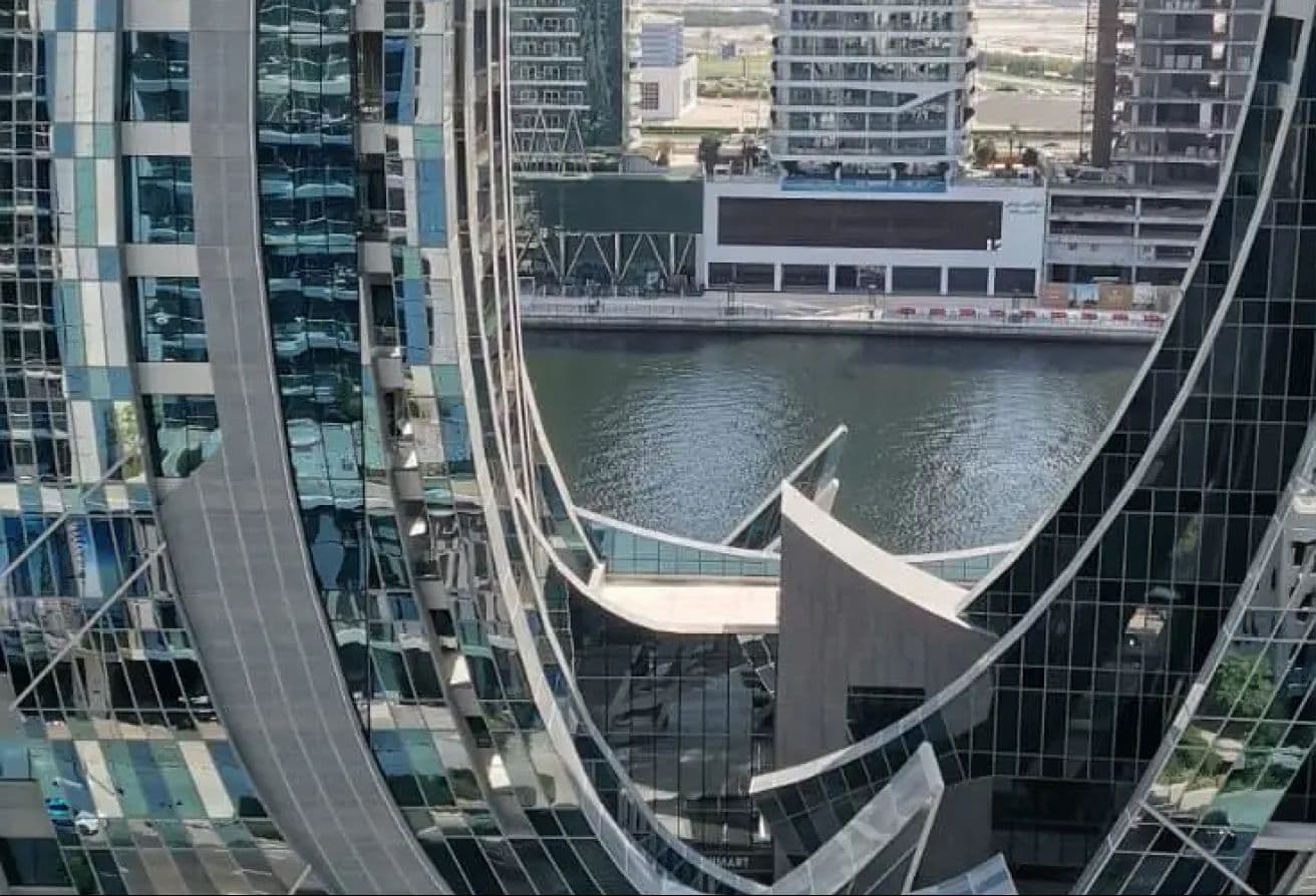 Business Bay | Well-Maintained | Vacant