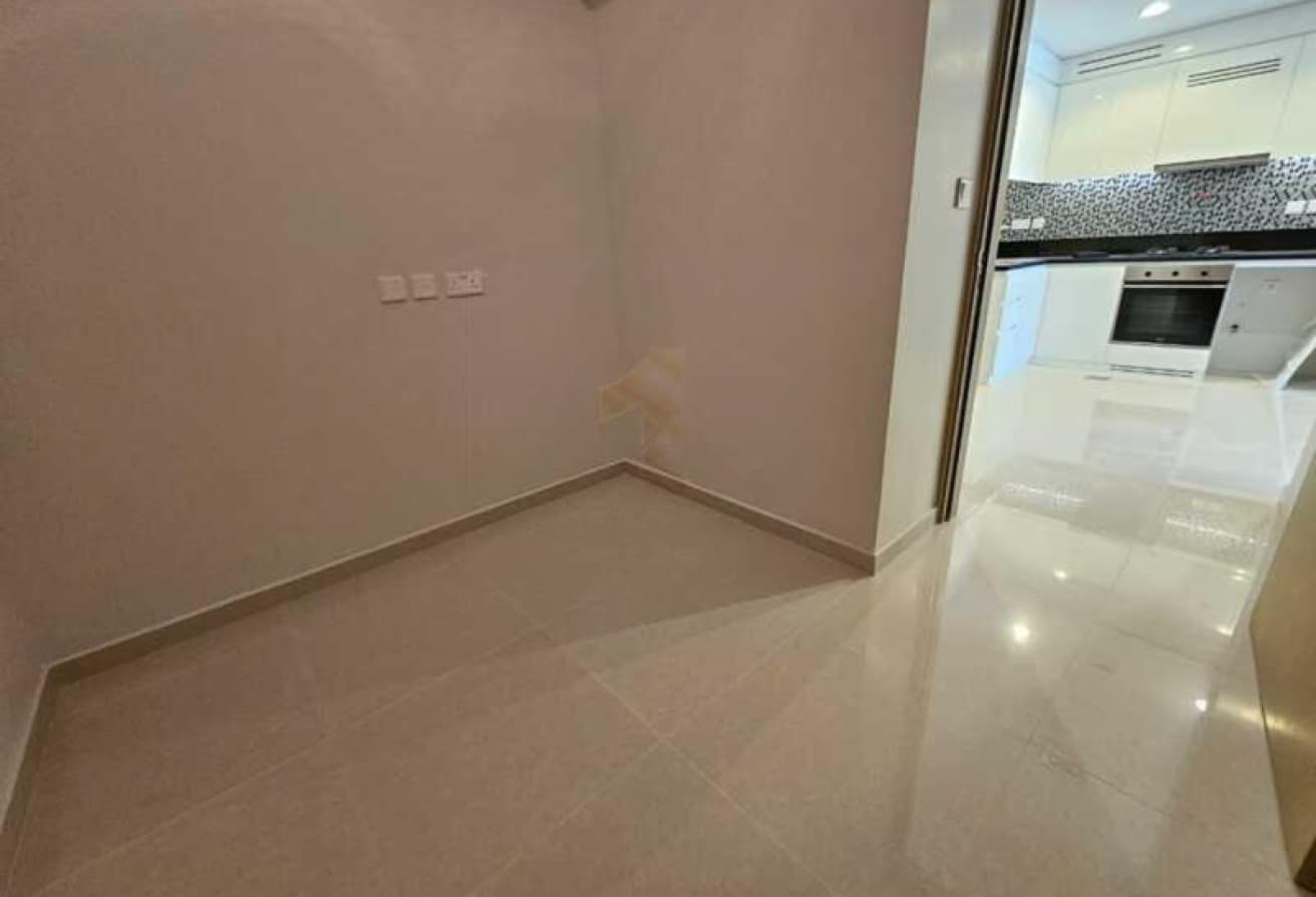 Exclusive | 2 Bed +Study | Genuine Resale