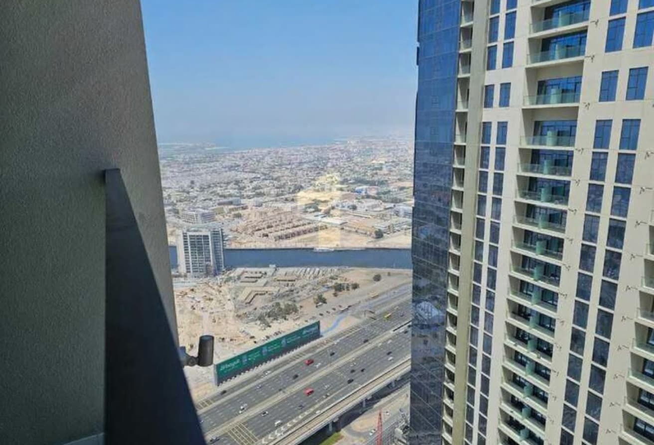 Exclusive | 2 Bed +Study | Genuine Resale