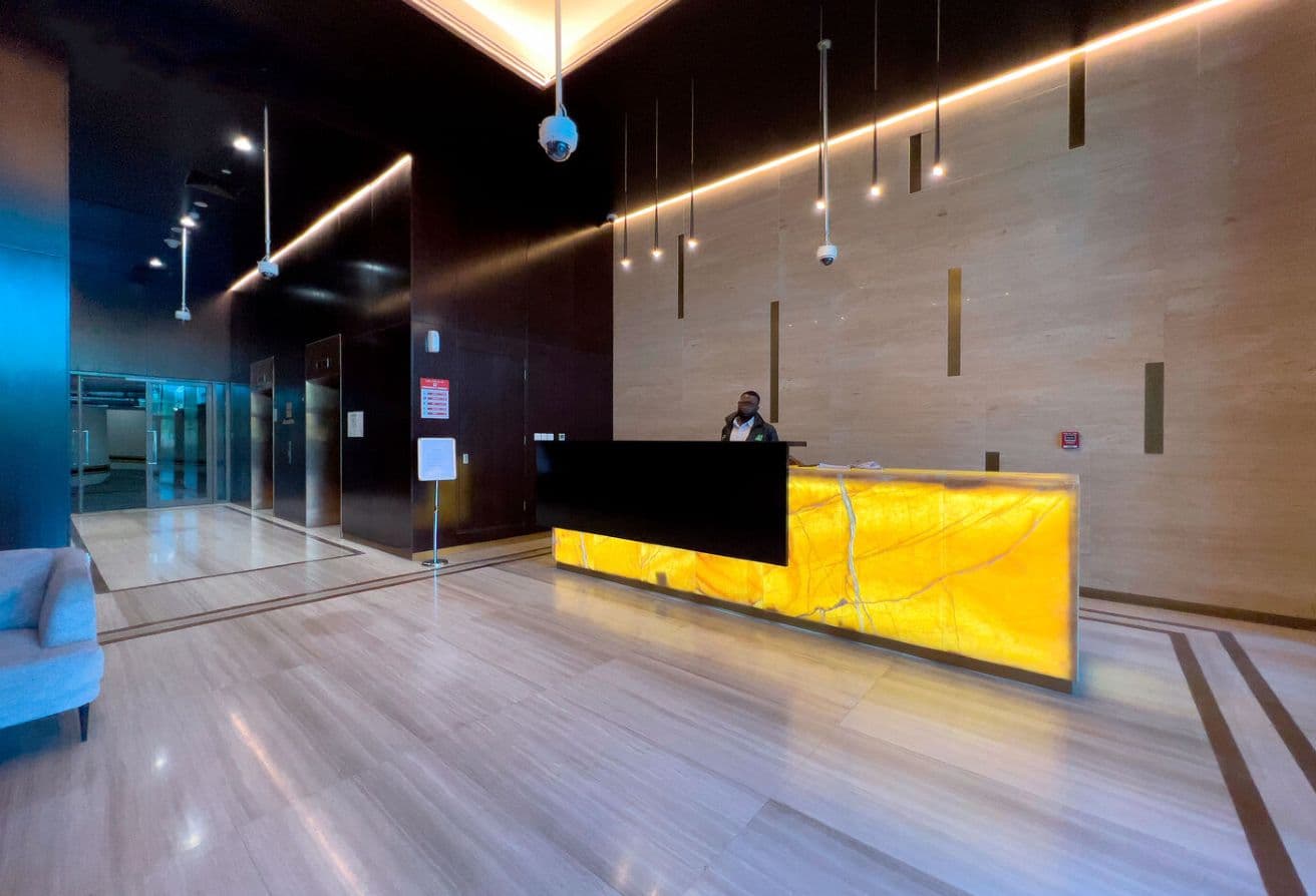 Park Facing | High Floor | Generous Size | VOT