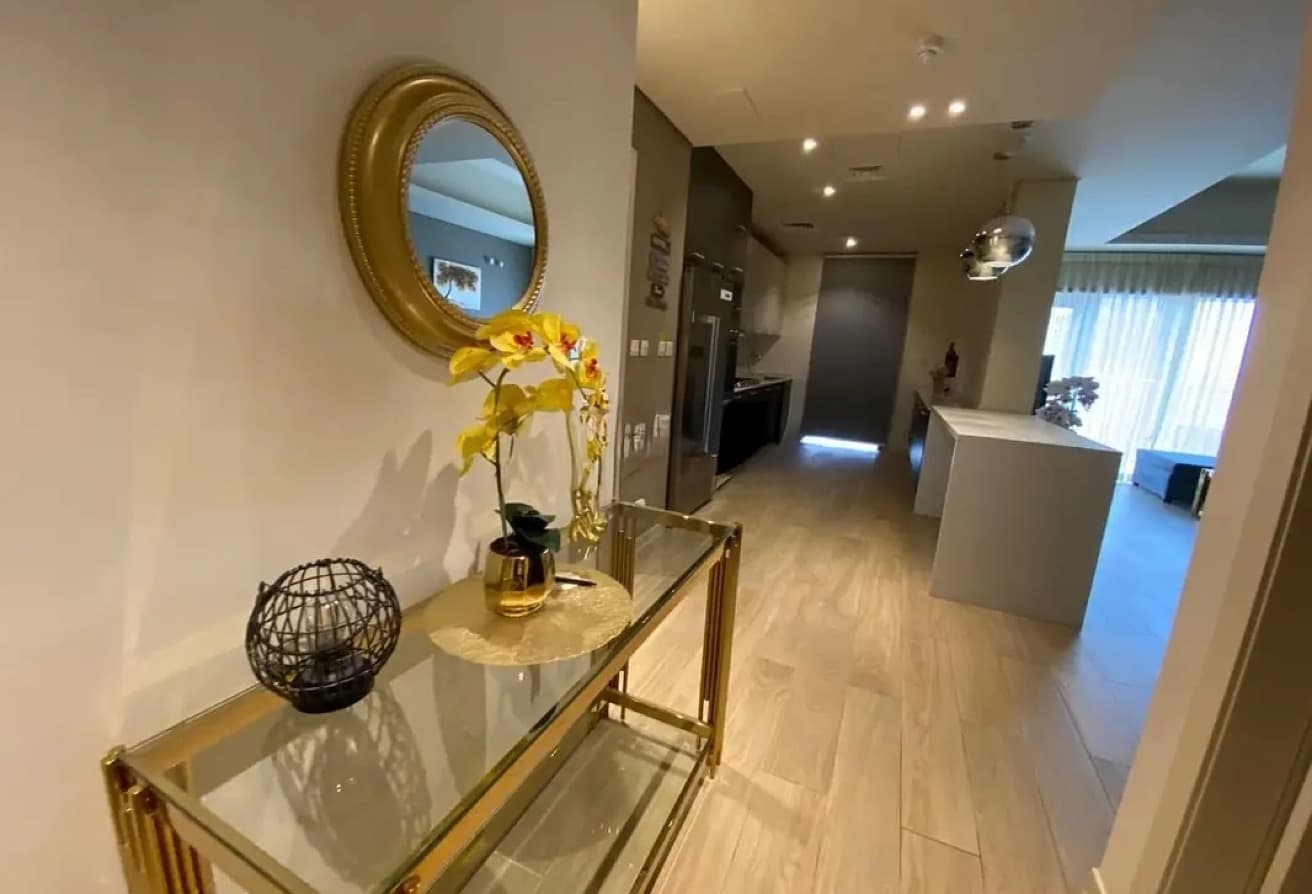 Park Facing | High Floor | Generous Size | VOT